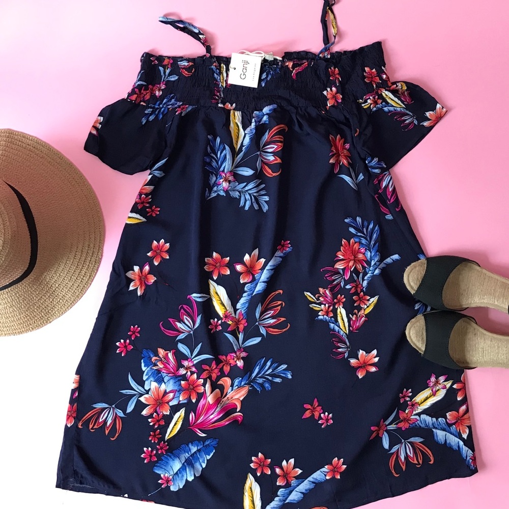 🔥G A N J I || Floral Off Shoulder Navy dress - Picture 2 of 5